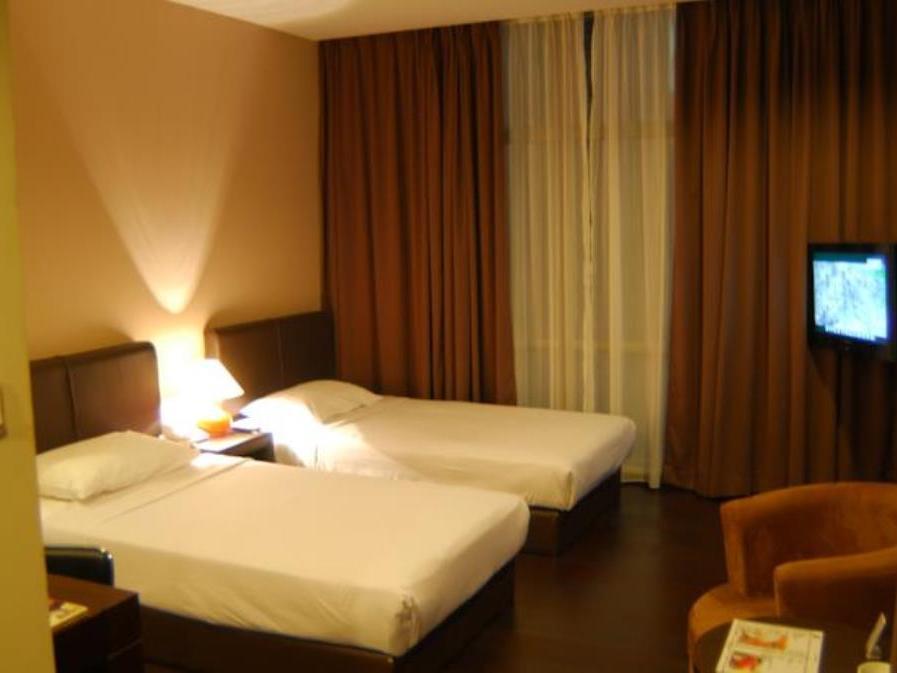 Manja Hotel 2*