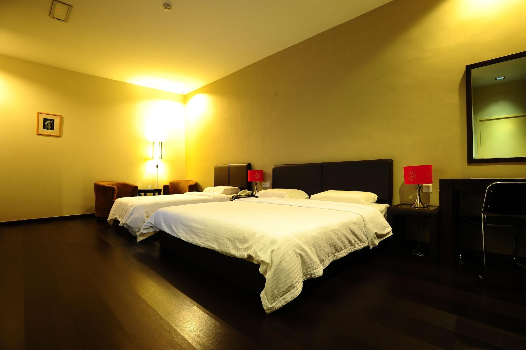 Manja Hotel 2*